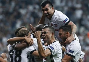 Beşiktaşlı futbolculardan rekor!