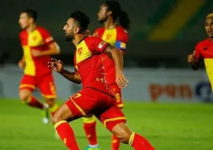 İzmir derbisinde gülen taraf Göztepe!