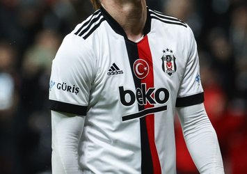 Beşiktaş'ta veda gerçekleşti! Takım arkadaşları böyle uğurladı