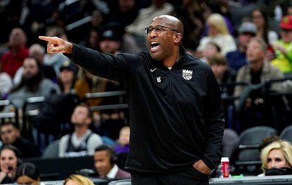 NBA’de yılın başantrenörü Mike Brown oldu!