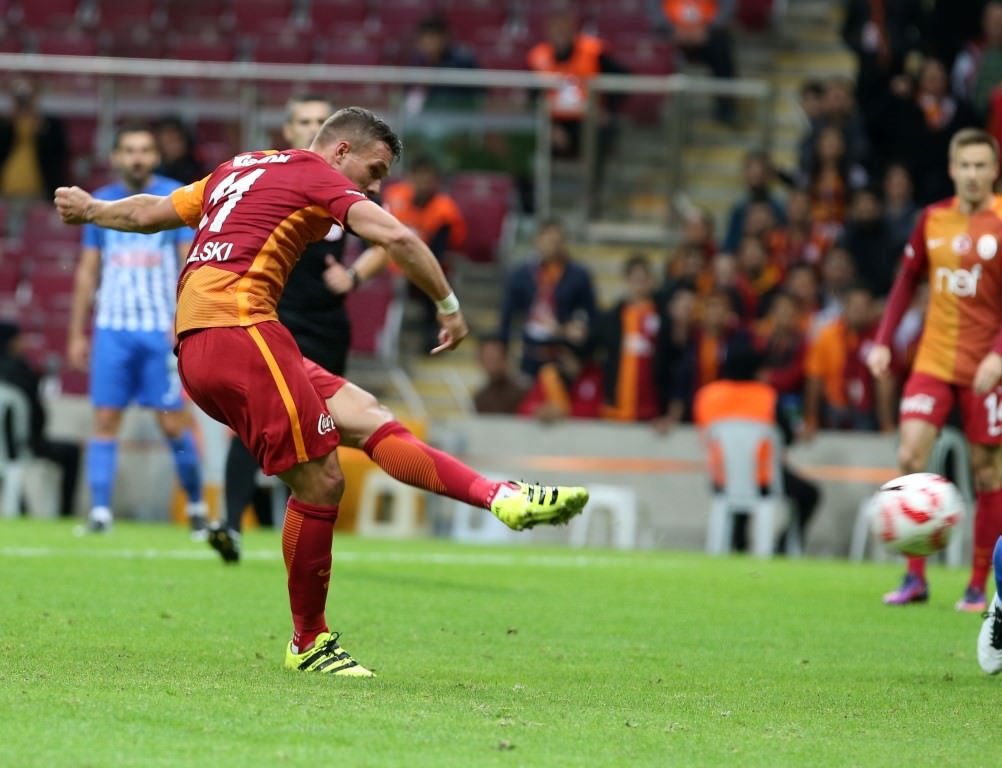 Podolski için 10 milyon Euro