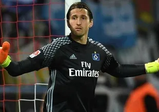 Mainz 05, kaleci Adler'i kadrosuna kattı