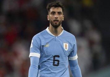 F.Bahçe'ye Premier Lig'den orta saha!