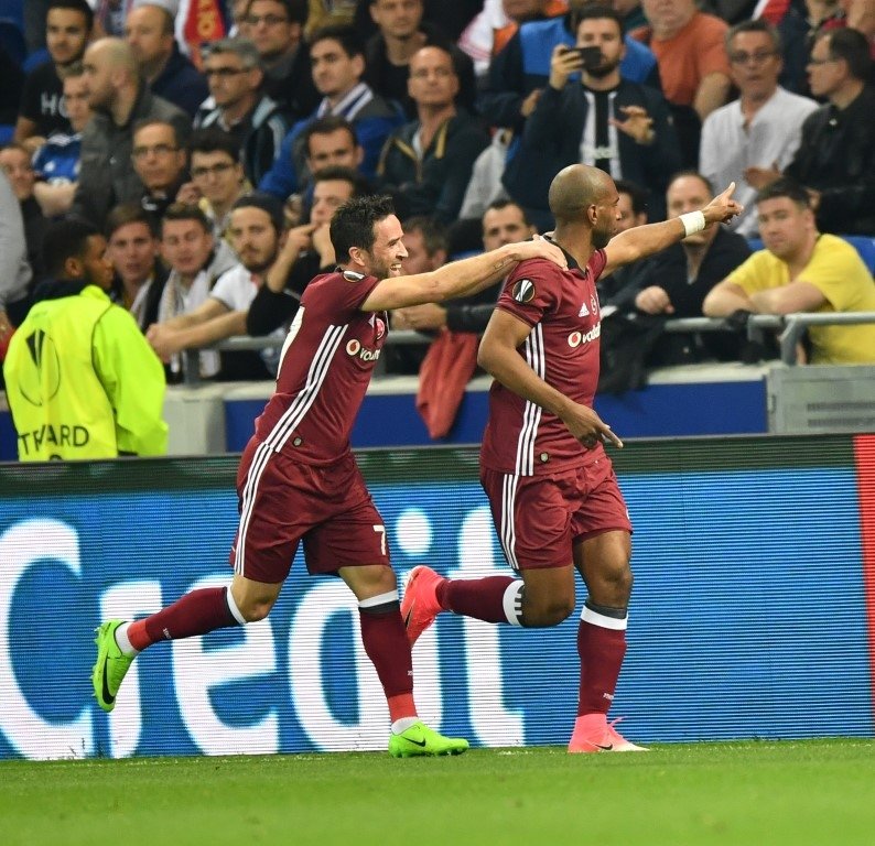 Olympique Lyon - Beşiktaş maçından kareler