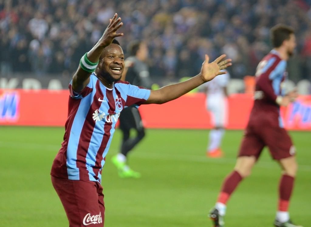 Trabzonspor-Galatasaray karşılaşmasından kareler