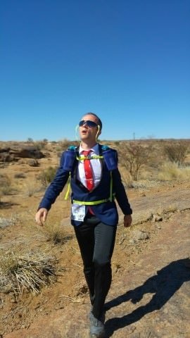 Takım elbiseli koşucu, Malatya’nın gururu oldu