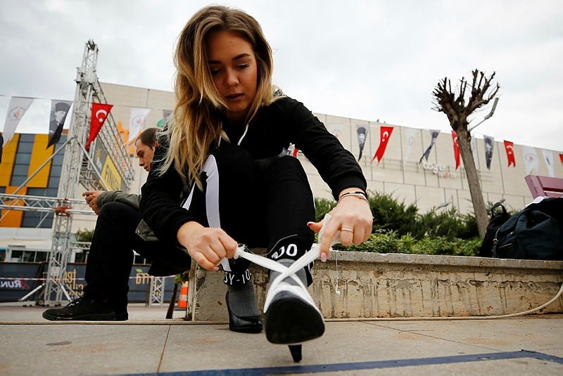 Antalya’da Yüksek Topuk Koşusu