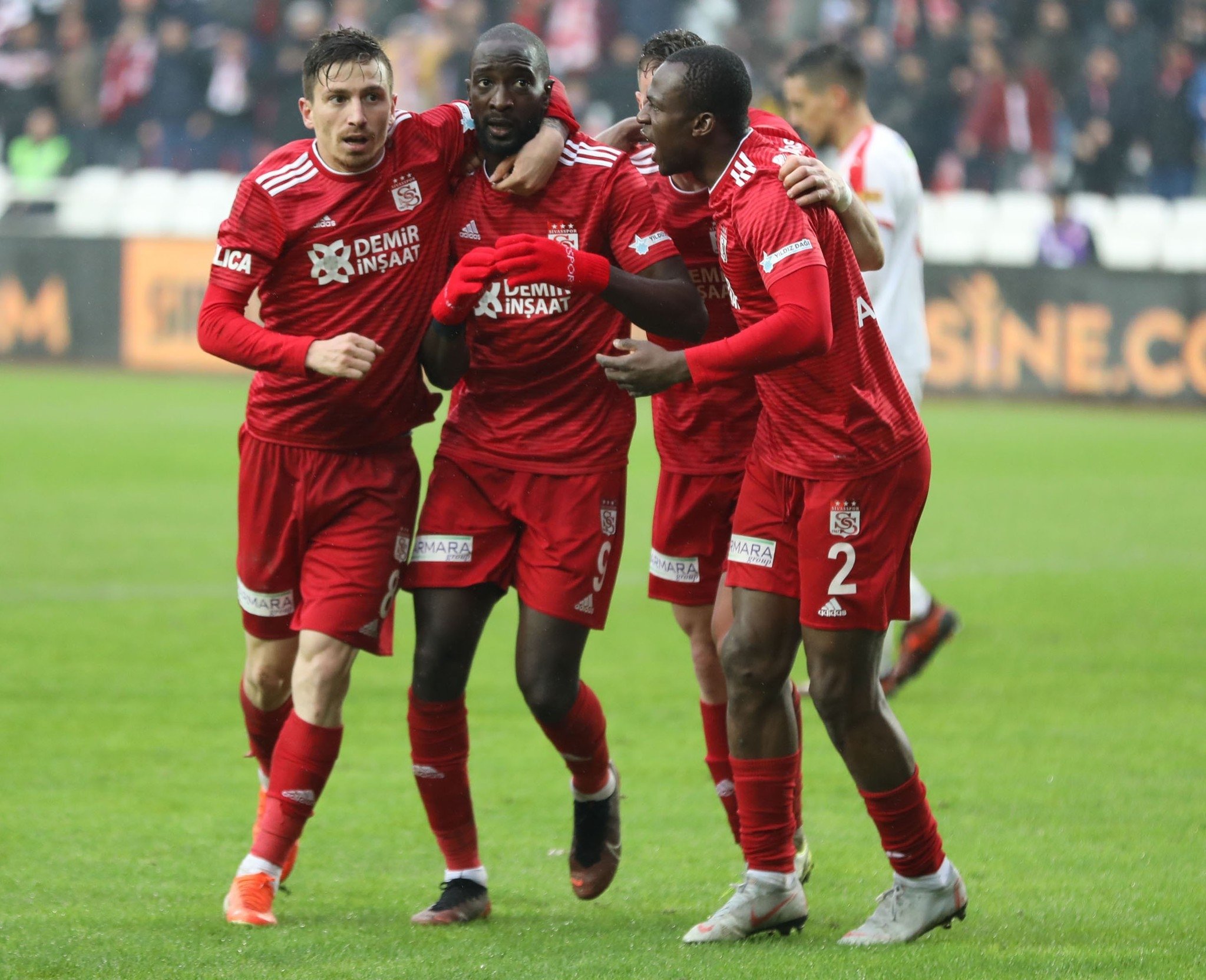Emre Kılınç Gol Sevinci : K4c2s4gnjta7lm - Sivasspor'da ...