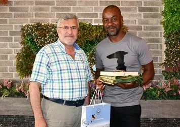 Newton’a kıymetli hediyeler