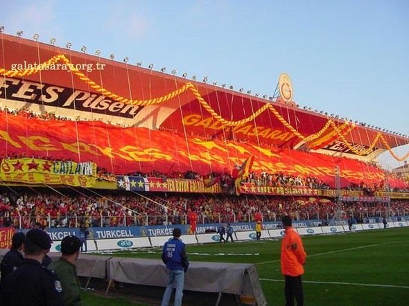 Galatasaray taraftarından Ali Sami Yen paylaşımı