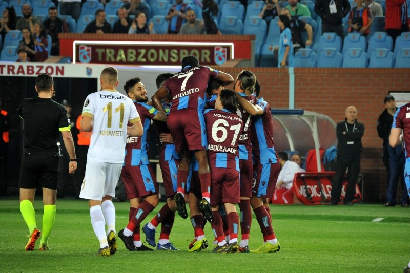 Trabzonspor - Kayserispor maçından kareler