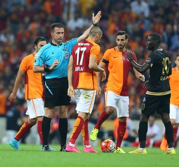 Rakip Osmanlı olunca sosyal medya yıkıldı