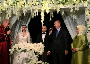 Gökhan Töre dünya evine girdi!