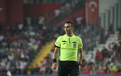Süper Lig’de 14. haftanın hakemleri açıklandı! İşte Başakşehir-Galatasaray maçını yönetecek isim