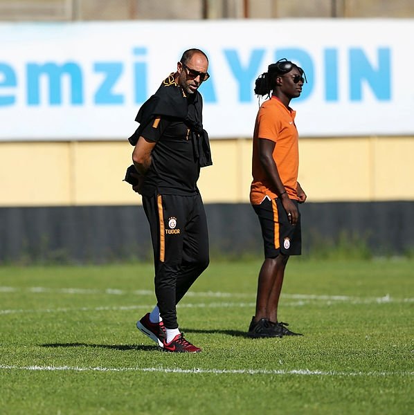 Bafetimbi Gomis idmanda bayıldı!