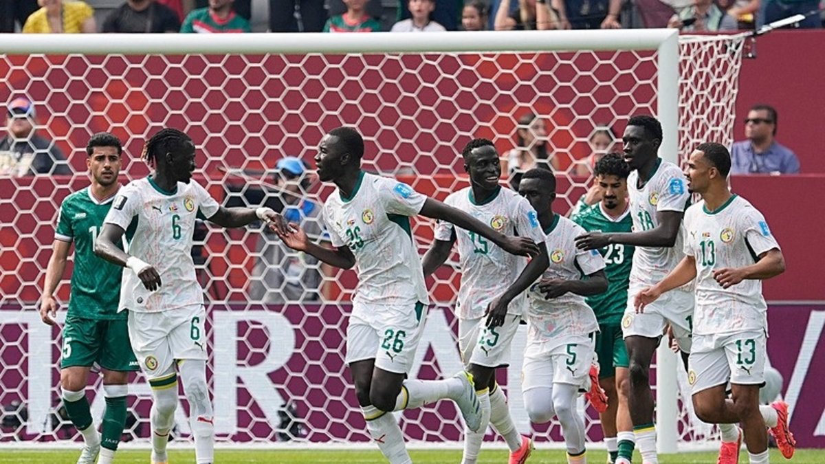 Senegal Irak'ı farklı geçti ve son 32 umutlarını sürdürdü!