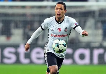 "Adriano ile ilgileniyoruz"