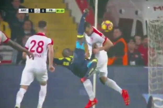 Sow’un röveşata golü iptal edildi