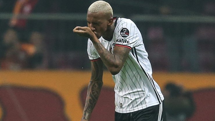 Beşiktaş’ın yıldızlarını izlemeye geliyorlar