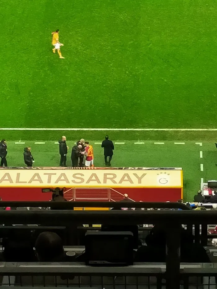 Galatasaray'da şok sakatlık! Oyuna devam edemedi - 2