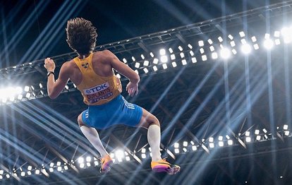 Armand Duplantis sırıkla atlamada 14. kez dünya rekorunu kırdı