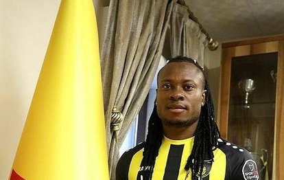 İstanbulspor Emeka Eze’yi transfer etti