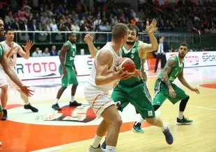 Banvit evinde geçit vermedi