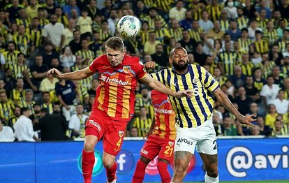 Fenerbahçe - Kayserispor maçında korkutan pozisyon! Joao Pedro ve Majid Hosseini kafa kafaya çarpıştı