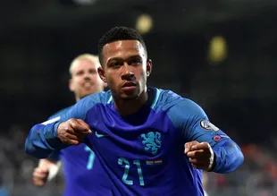 Depay şov yaptı Hollanda kazandı