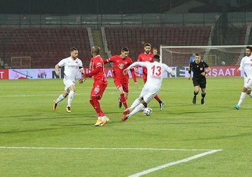 Ümraniye 1 puanı son dakikalarda kurtardı