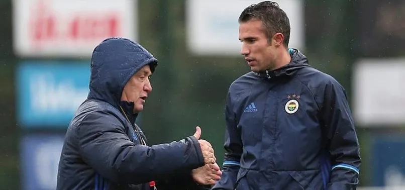 Robin van Persie, Advocaat'tan formayı istedi