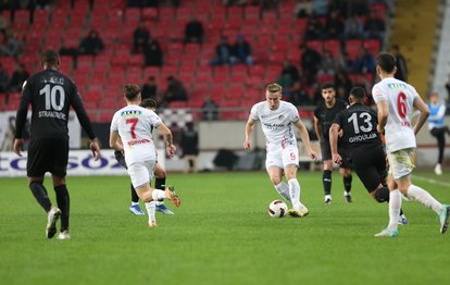 Atakaş Hatayspor 3-3 Antalyaspor MAÇ SONUCU-ÖZET Gol düellosunda kazanan yok!