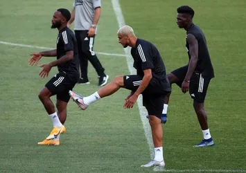 Beşiktaş PAOK hazırlıklarını tamamladı