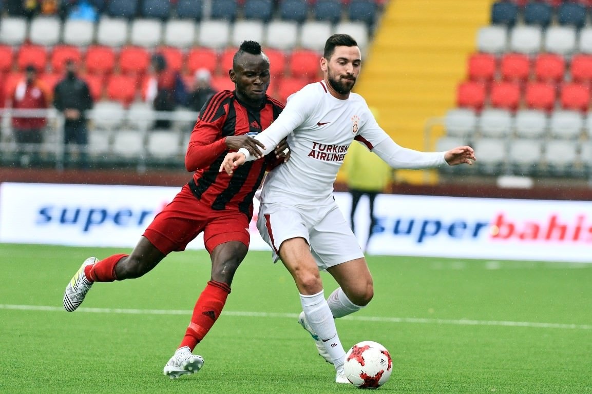 Galatasaray’da flaş ayrılık gerçekleşebilir