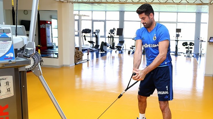 Derbiye saatler kala Volkan Demirel...