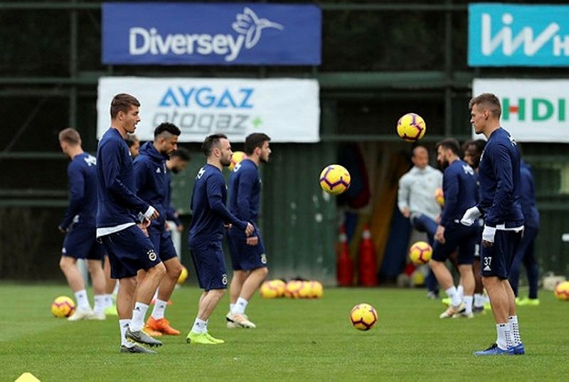Jailson yolcu, yerine o geliyor!