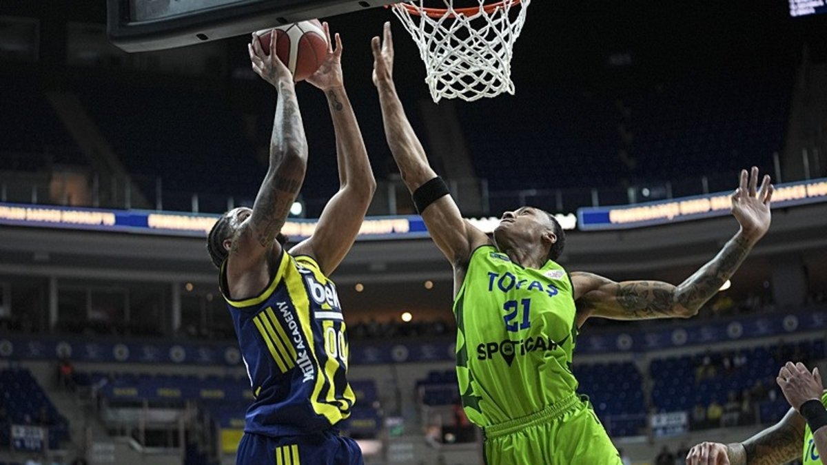 Fenerbahçe Beko evinde TOFAŞ'ı mağlup etti