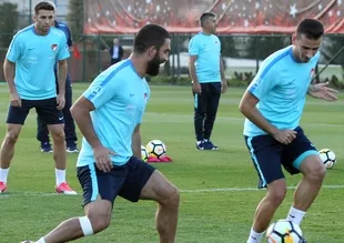 Lucescu yönetiminde ilk antrenman gerçekleşti