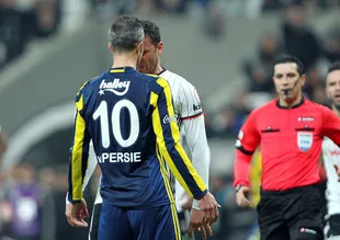 Caner ile RvP arasında kavga