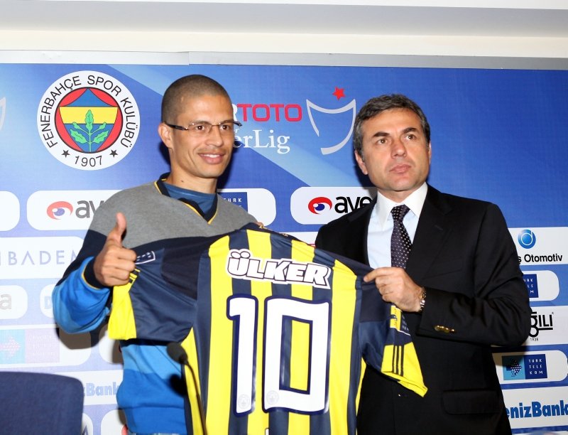 Alex seneye Fenerbahçe’de! Flaş açıklama geldi