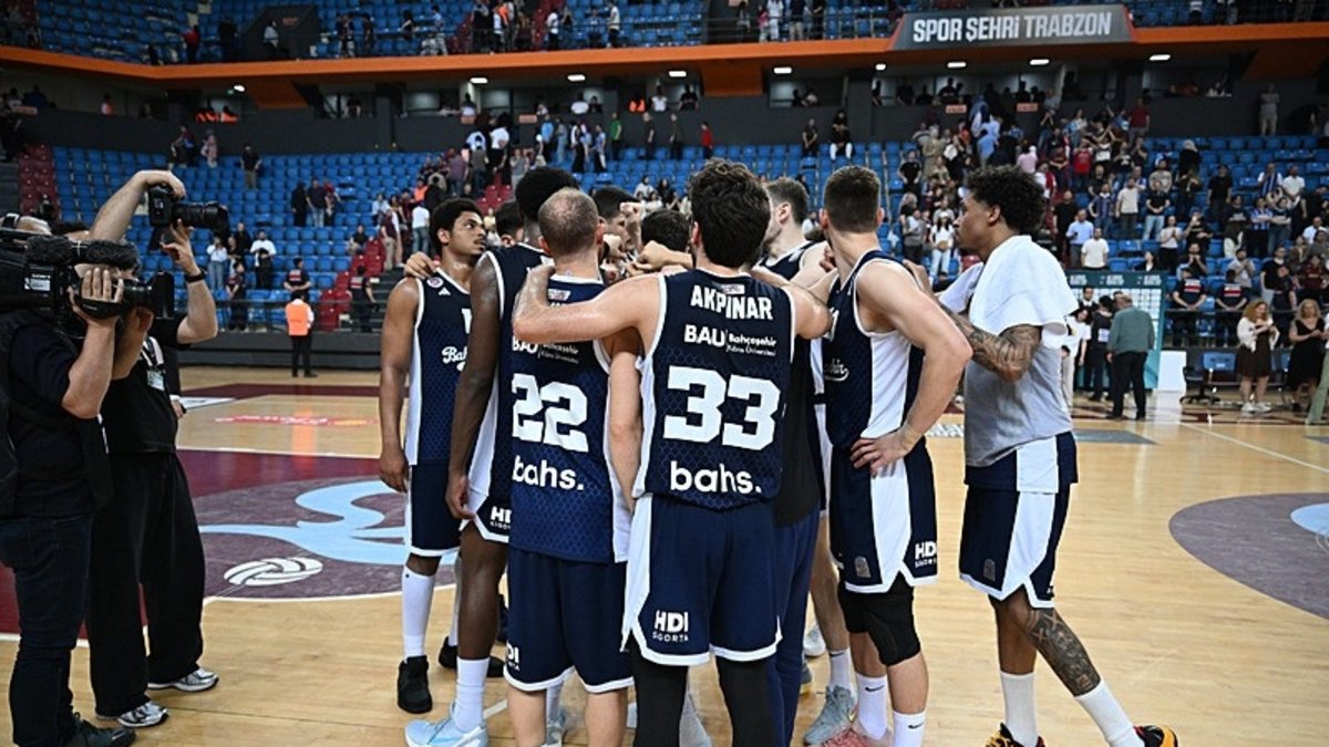 Bahçeşehir Koleji yarı finalde!