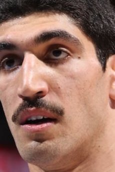 FETÖ'cü Enes Kanter'in pasaportuna el konuldu
