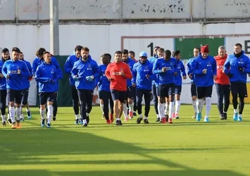 Trabzonspor kafilesi Sivas'a gitti