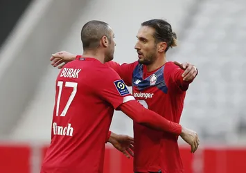 Deplasmanda 3 puan Kral'dan! Yusuf bıraktı Burak attı