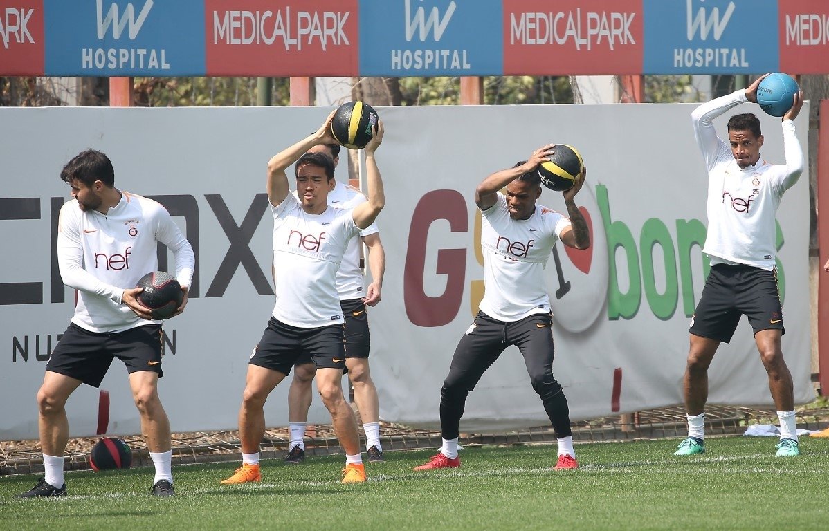 Galatasaray-Başakşehir maçı ligin kaderini etkileyecek!