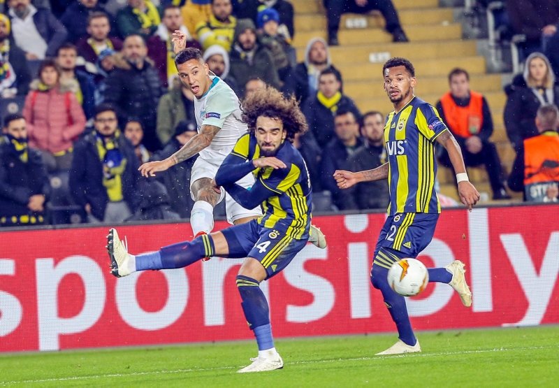 Sadık Çiftpınar’dan harika performans!