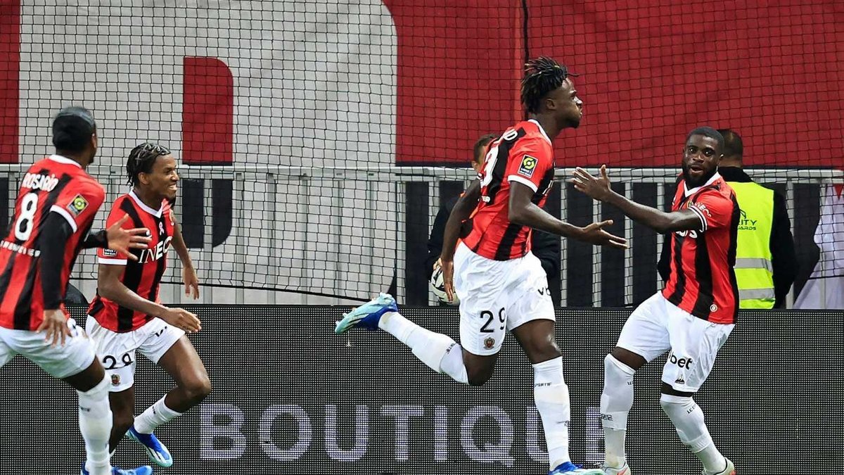 Fenerbahçe Guessand transferi için rekor kıracak! Fenerbahçe Guessand transferi için rekor kıracak!
