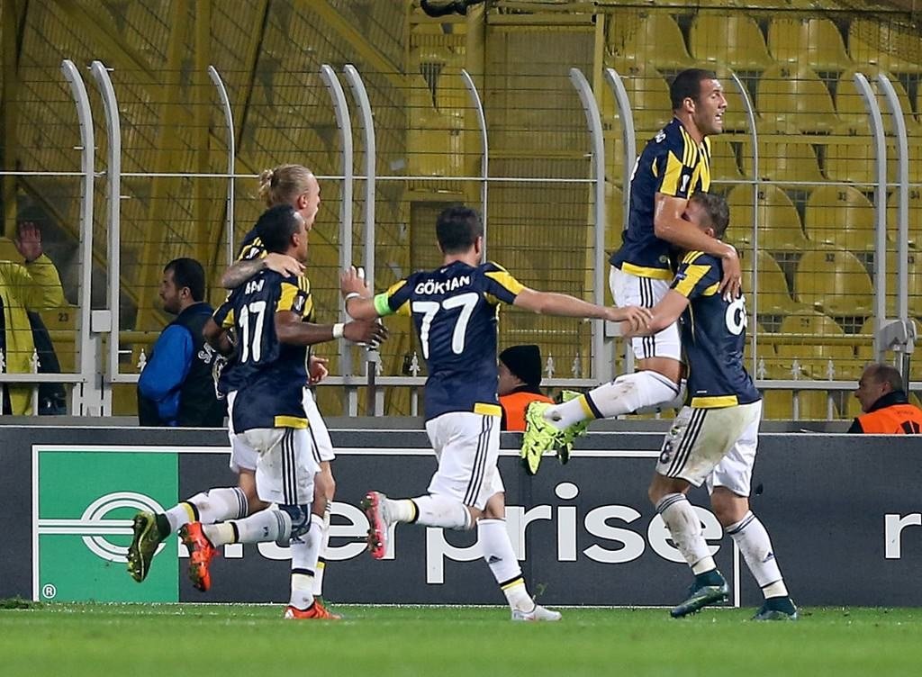 Fenerbahçe’den Kadıköy’de tarihi zafer