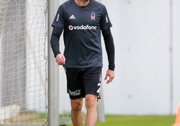 Beşiktaş'ın eski yıldızı mesaj gönderdi: Beni geri alın