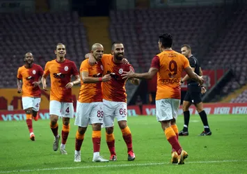 Galatasaray'da yeniler parladı